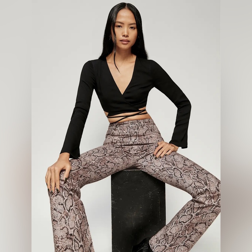 Reformation Peyton snake print high rise denim bootcut jeans size 30 EUC